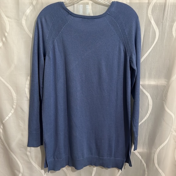Ann Taylor Light Blue, Long Sleeve, Wool Blend, Round Neck Sweater, Size Medium. - Picture 2 of 5